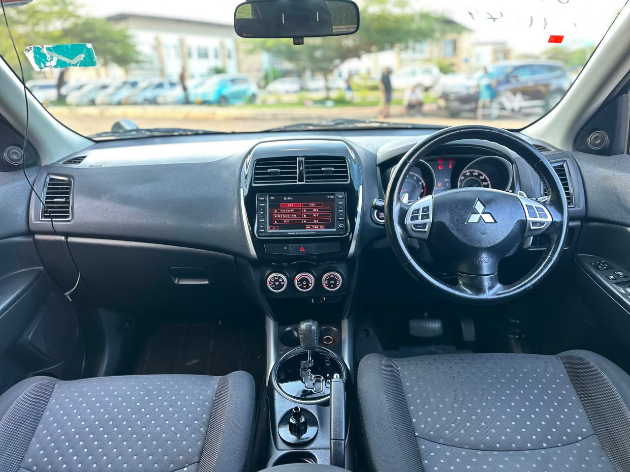 MITSUBISHI RVR thumbnail 4